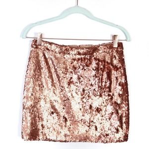 Signature8 Rose gold sequin mini skirt Size Medium